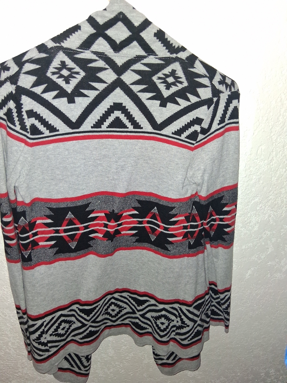 **Y2K**Wet Seal Black & Gray Geometric Open-Front Cardigan - Picture 2 of 3